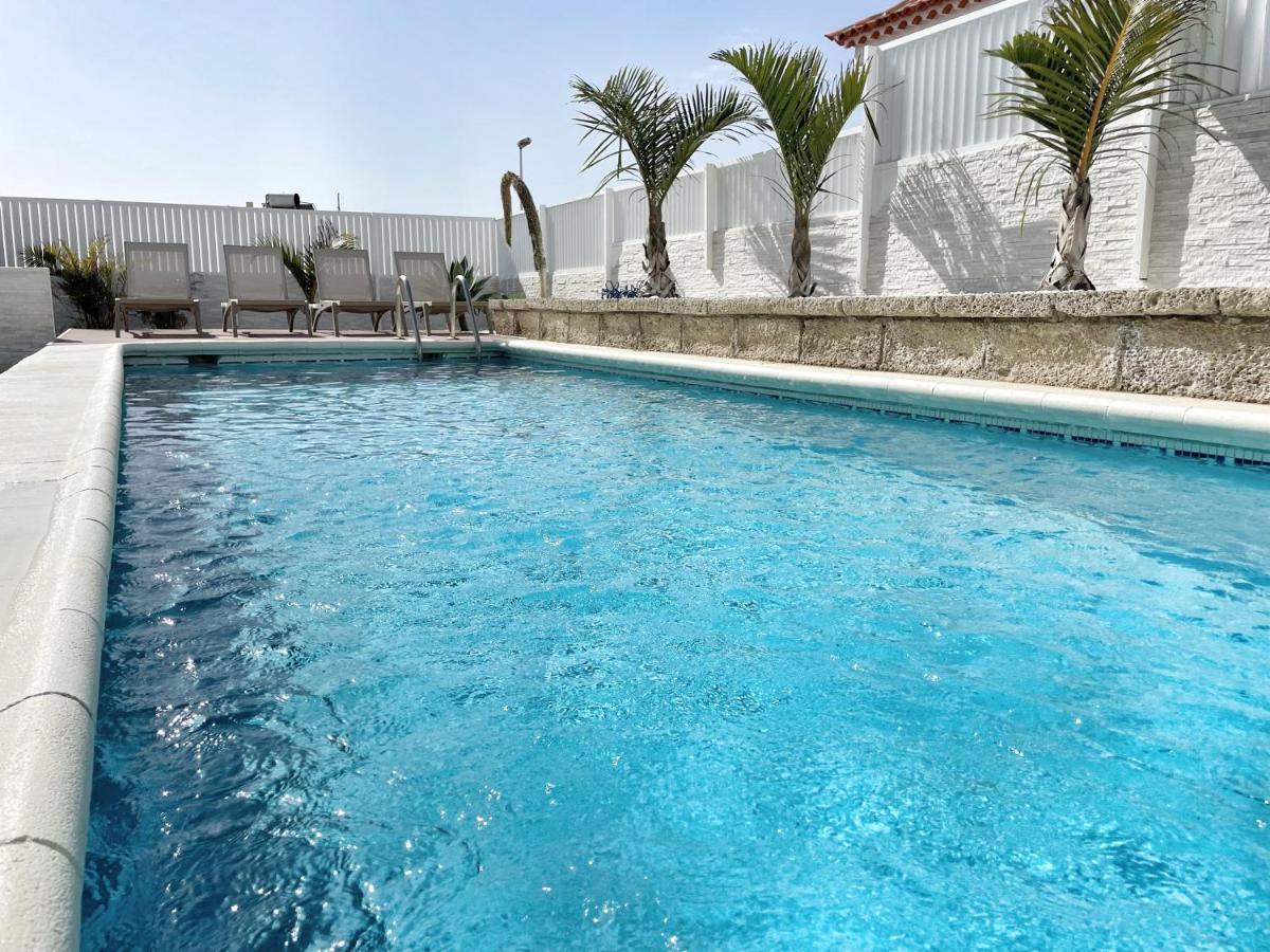 Modern 3Bdr Villa With Heated Pool 엘메다노 외부 사진